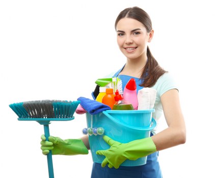 Kitchen and bathroom deep clean in a Chiswick property